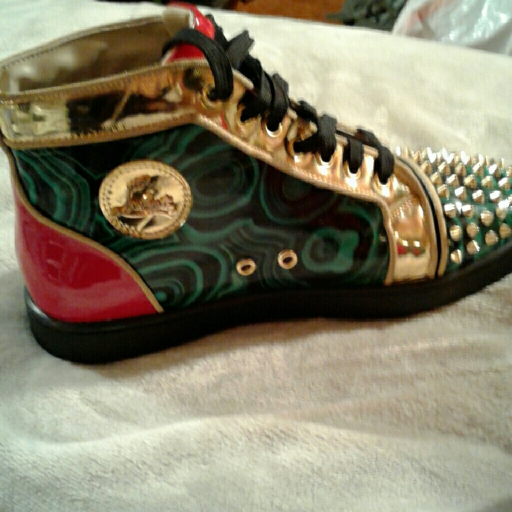 Size 10 Christian louboutin sneakers